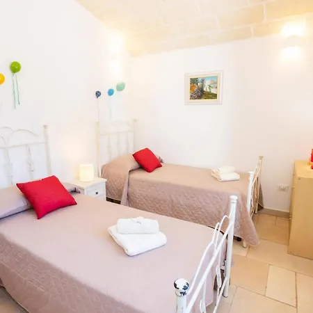 Tiffany By * Carovigno